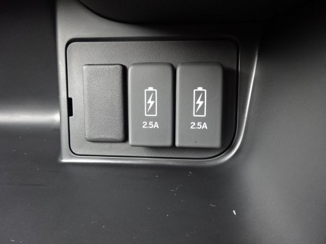 Honda N BOX CUSTOM 2023-09 196233-15