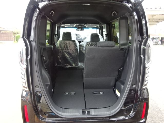 Honda N BOX CUSTOM 2023-09 196233-8