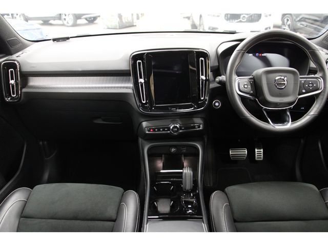 Volvo XC40 2021-09 14531-1