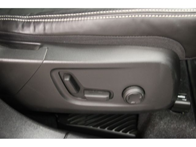Volvo XC40 2021-09 14531-9