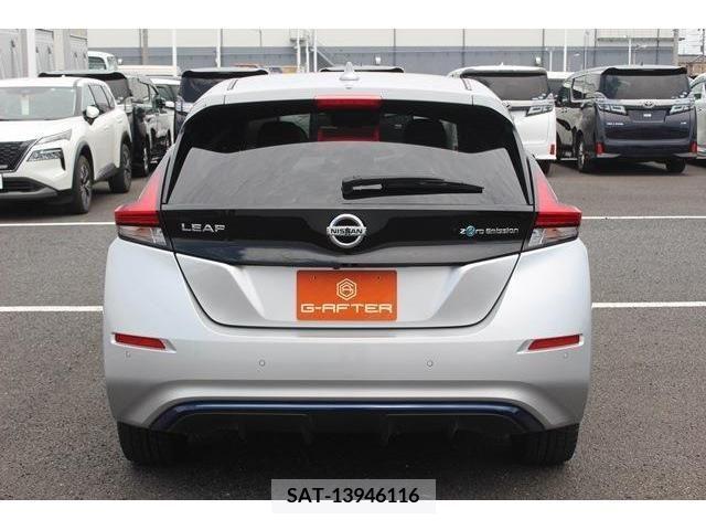 Nissan LEAF 2020-03 345899-9