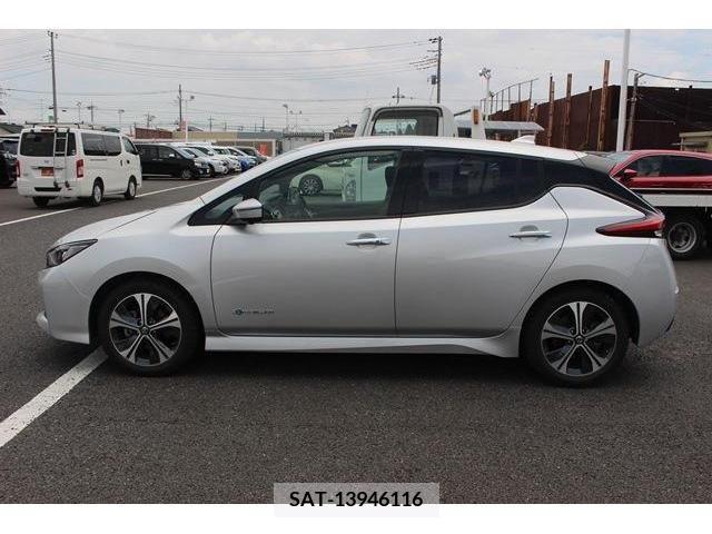 Nissan LEAF 2020-03 345899-8
