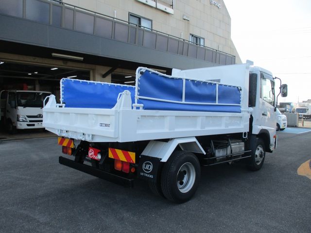 Nissan CONDOR 2017-08 9421-8