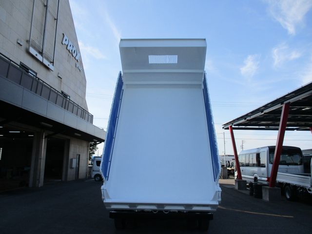 Nissan CONDOR 2017-08 9421-3