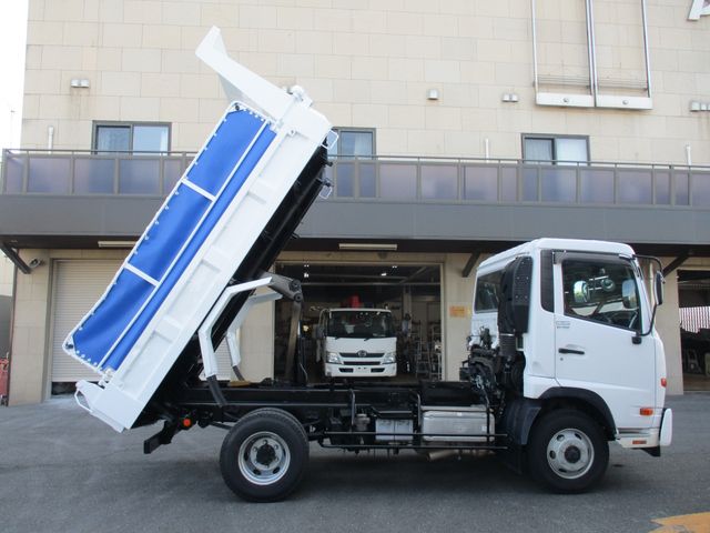 Nissan CONDOR 2017-08 9421-5