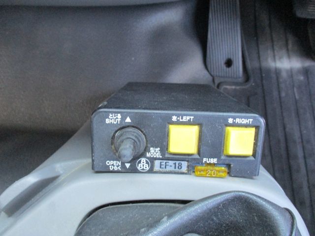 Nissan CONDOR 2017-08 9421-18