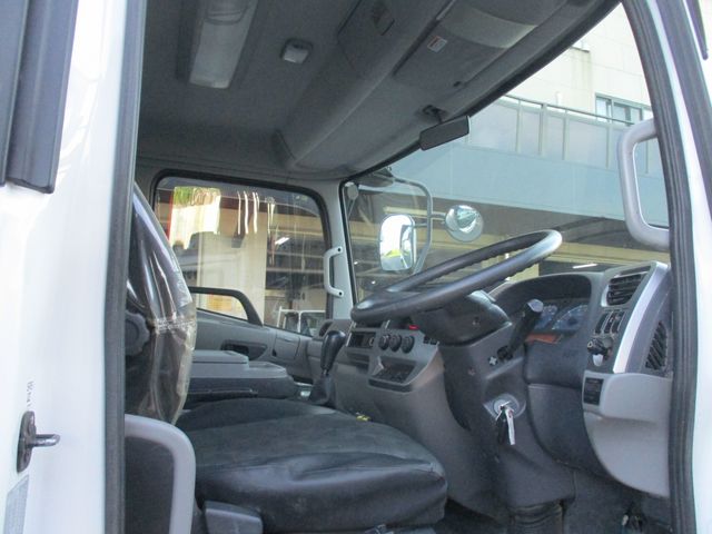 Nissan CONDOR 2017-08 9421-15