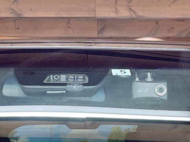 Mitsubishi DELICA D5 2022-05 196515-2