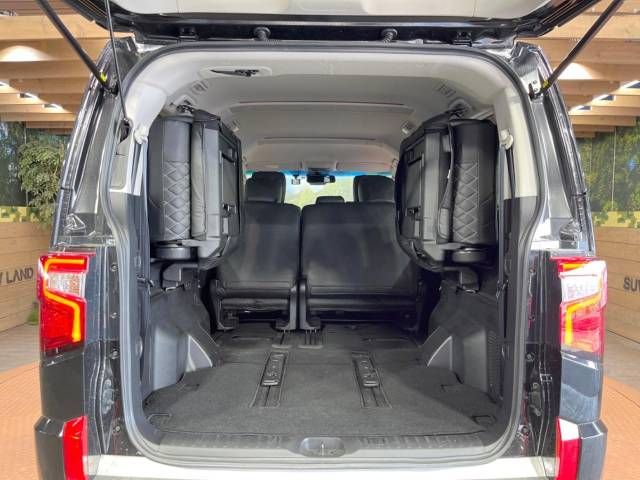 Mitsubishi DELICA D5 2022-05 196515-12