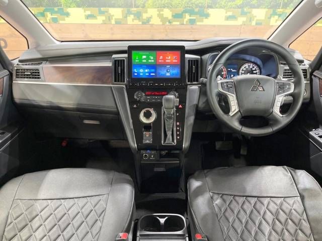 Mitsubishi DELICA D5 2022-05 196515-1