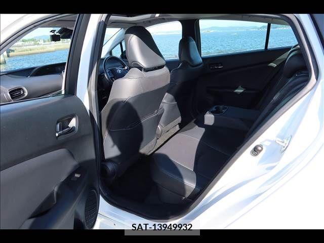 Toyota PRIUS 2019-04 393418-21