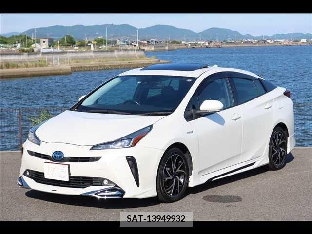 Toyota PRIUS 2019-04 393418-0