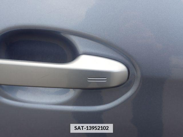 Toyota RACTIS 2012-12 345023-10