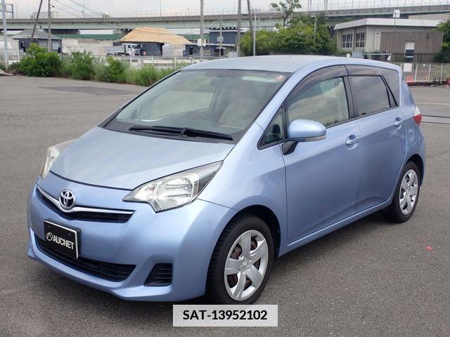 Toyota RACTIS 2012-12 345023-6