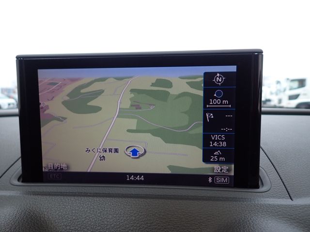 Audi A3 SEDAN 2015-02 190341-21
