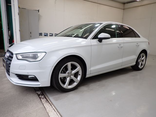 Audi A3 SEDAN 2015-02 190341-6