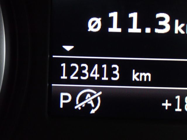 Audi A3 SEDAN 2015-02 190341-17