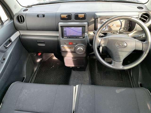 Daihatsu MOVE CONTE 2013-03 11524-8