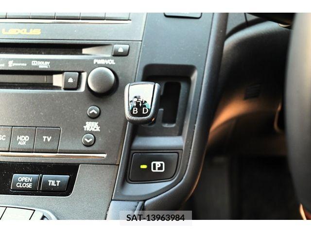 Lexus HS 2012-06 354182-15