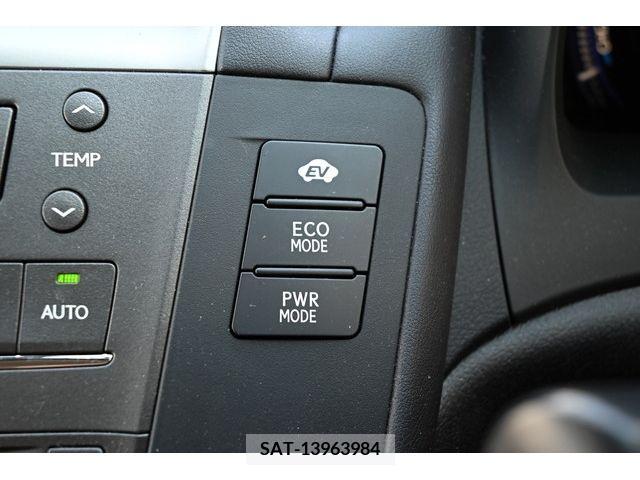 Lexus HS 2012-06 354182-14