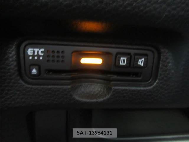 Honda N BOX CUSTOM 2018-04 337626-11