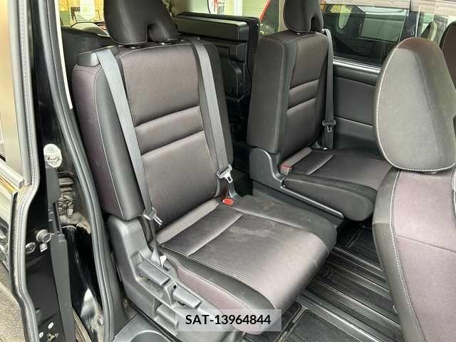 Nissan SERENA 2016-09 335503-25