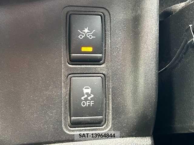 Nissan SERENA 2016-09 335503-22