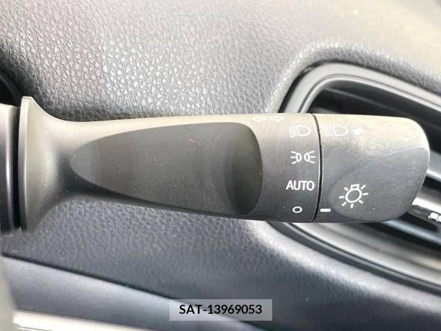 Toyota PRIUS 2017-02 374869-7