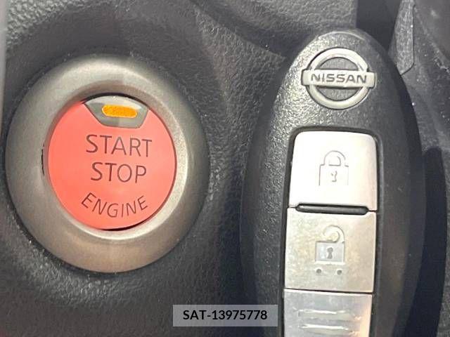 Nissan NOTE 2013-09 302321-7
