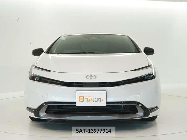 Toyota PRIUS 2023-02 254213-7