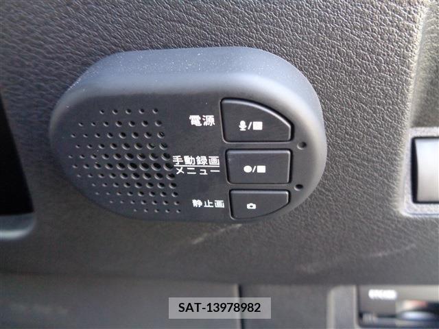 Nissan AURA 2022-07 352501-24