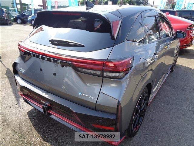 Nissan AURA 2022-07 352501-5