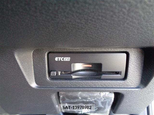 Nissan AURA 2022-07 352501-26