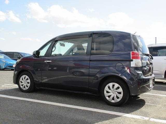 Toyota SPADE 2013-09 196328-16