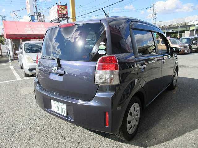 Toyota SPADE 2013-09 196328-1