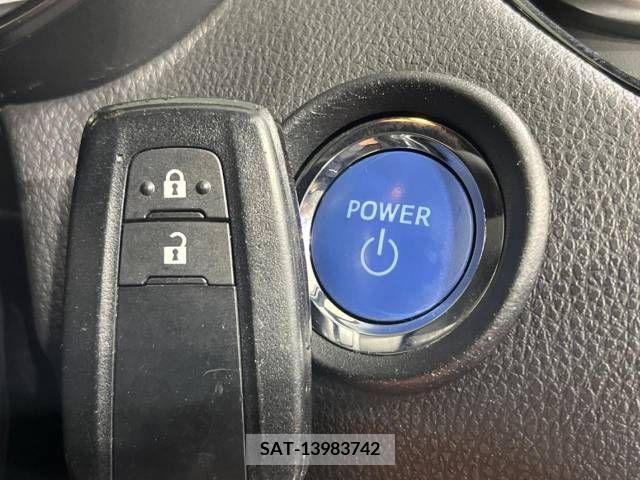 Toyota C-HR 2017-05 264175-6
