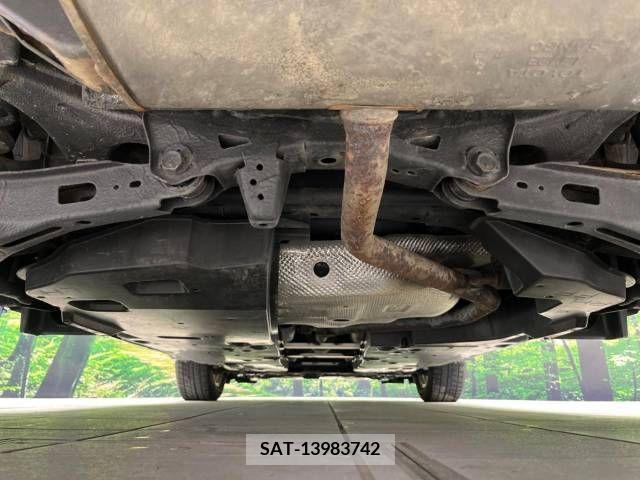 Toyota C-HR 2017-05 264175-19