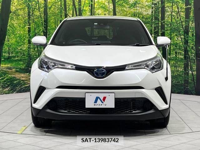 Toyota C-HR 2017-05 264175-14