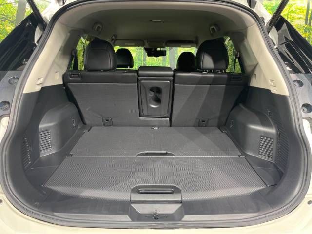 Nissan X-TRAIL 2018-05 11389-10