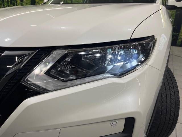 Nissan X-TRAIL 2018-05 11389-12
