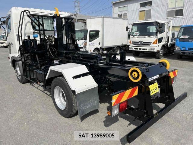 Hino RANGER 2006-04 240448-3