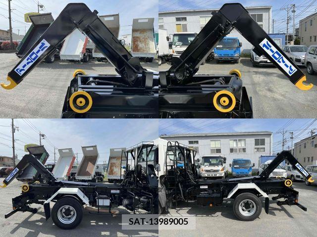 Hino RANGER 2006-04 240448-9