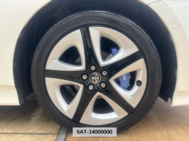 Toyota PRIUS 2017-11 366446-11