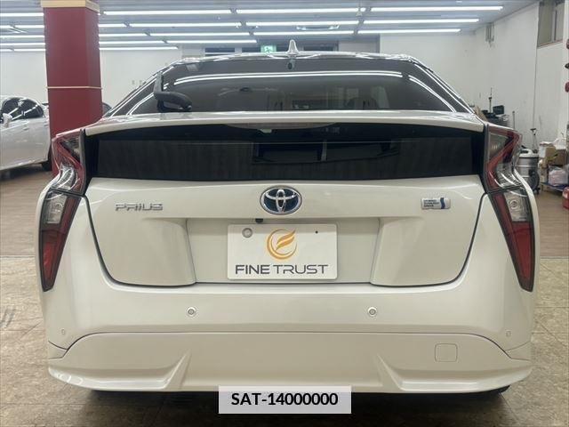 Toyota PRIUS 2017-11 366446-15