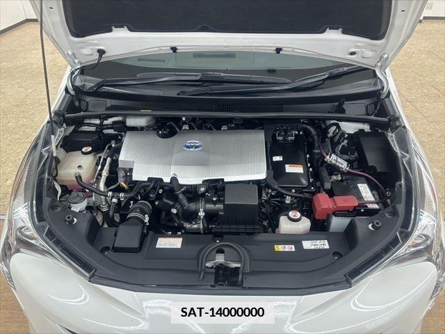 Toyota PRIUS 2017-11 366446-27
