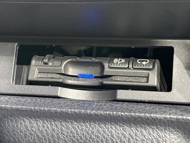 Toyota VOXY 2014-09 190989-4