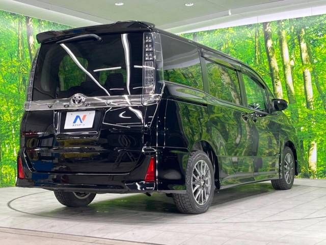 Toyota VOXY 2014-09 190989-17