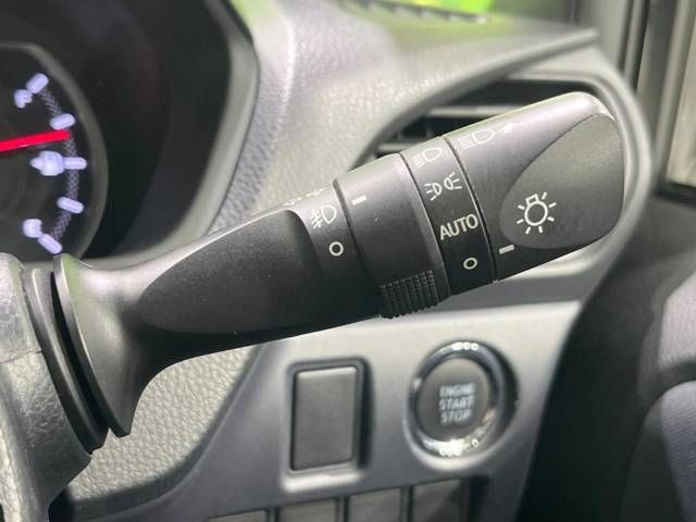 Toyota VOXY 2014-09 190989-6