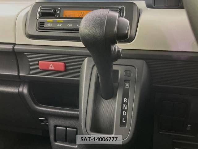 Suzuki SPACIA 2020-06 368512-19