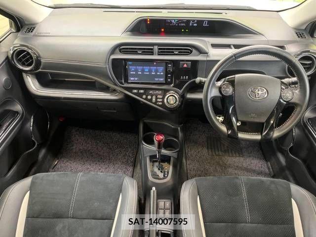 Toyota AQUA 2015-05 240296-1
